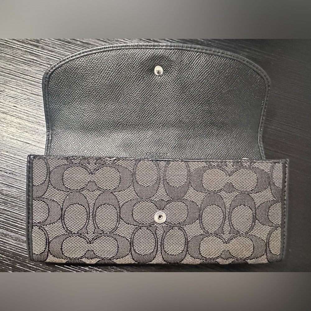 Wallet - Picture 2 of 4